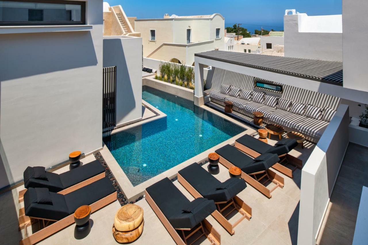 Uma Ray Suites Фира Екстериор снимка