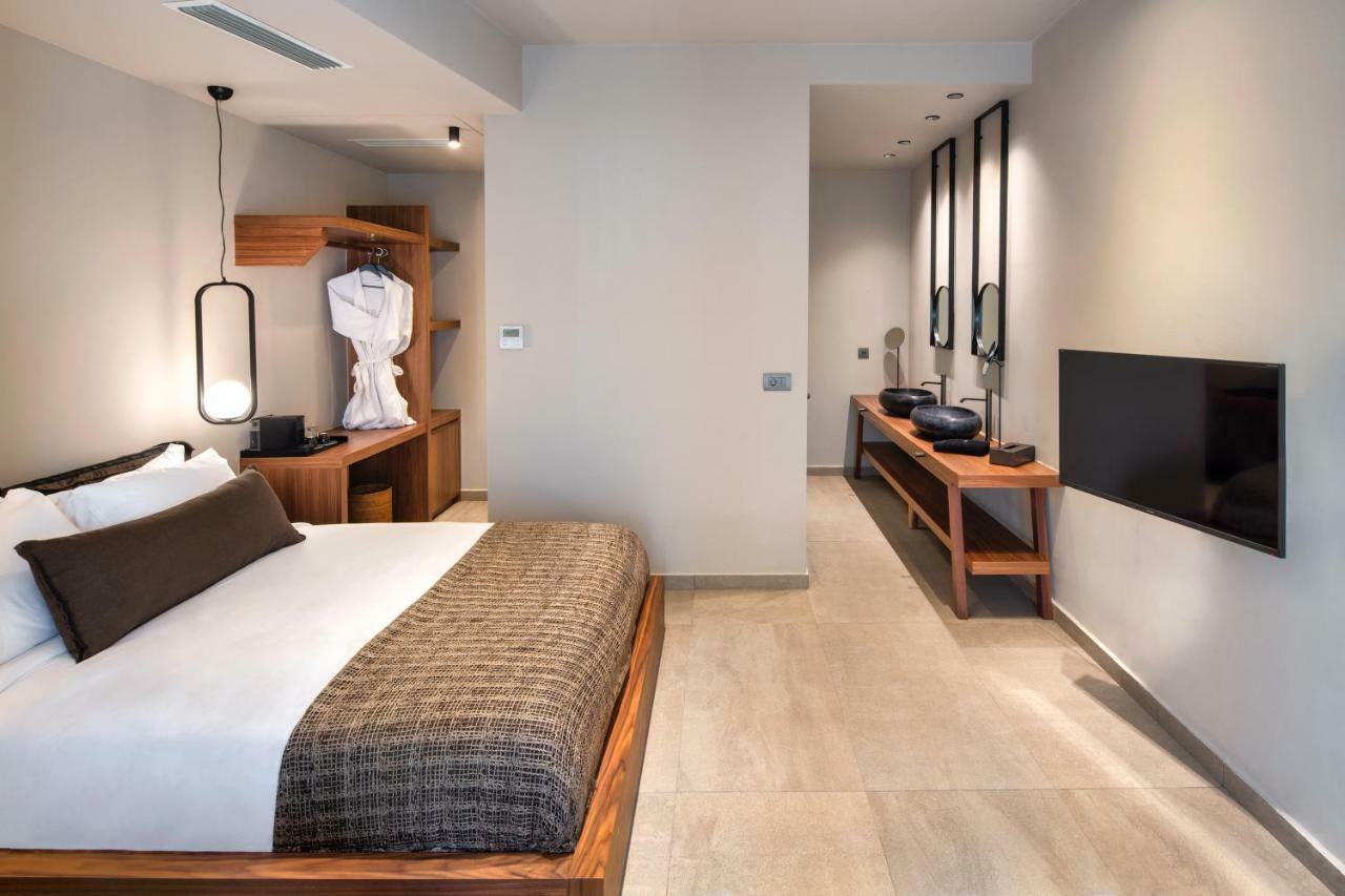 Uma Ray Suites Фира Екстериор снимка